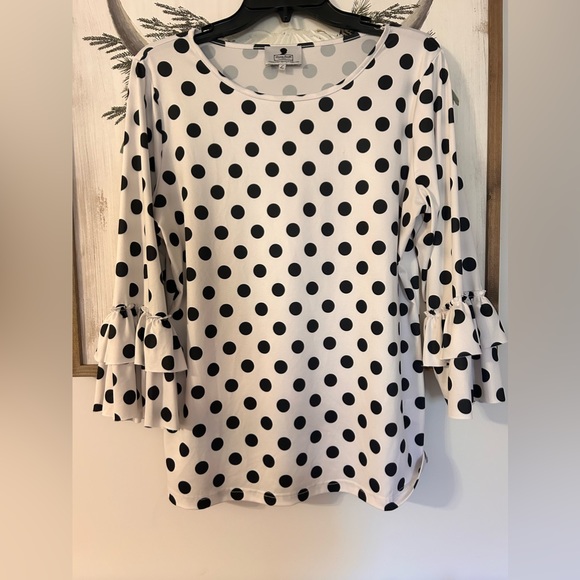 Dainty Jewells Tops - Dainty Jewell’s Women’s Polka Dot Top/Blouse Size Large